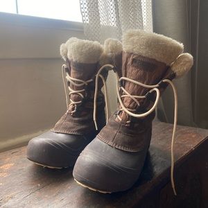 Lined Columbia Snow-boots 9.5